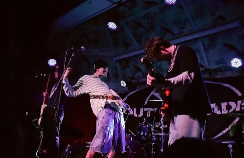 Aidan Mansell live stage photo
